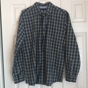 Tommy Hilfiger Men’s XL Button-down shirt